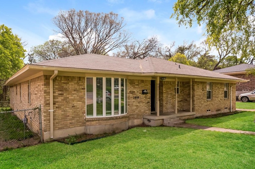 2918 King Cole Dr, Dallas TX  75216-3435 exterior