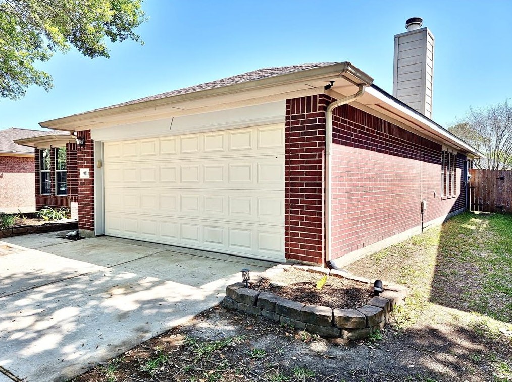 9222 Arrowhead Trace Ln, Houston, TX 77089