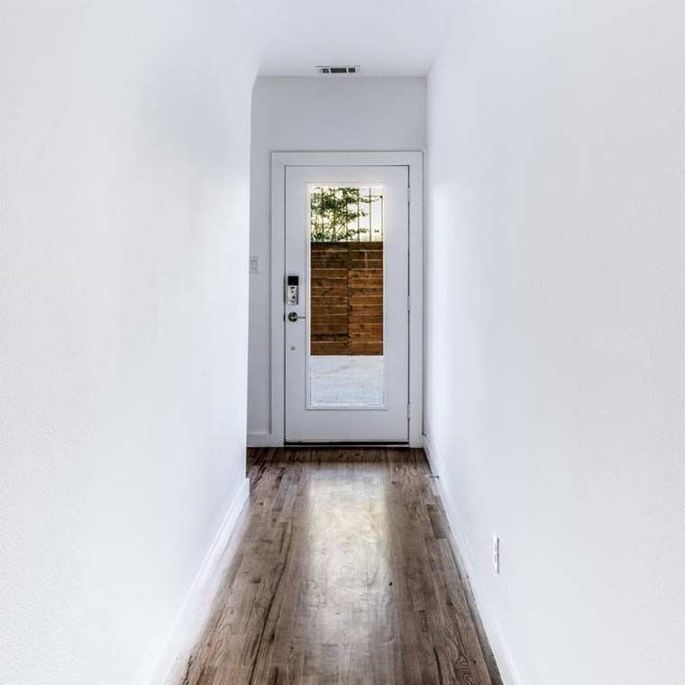 1715 Bennett Ave #105, Dallas, TX 75206