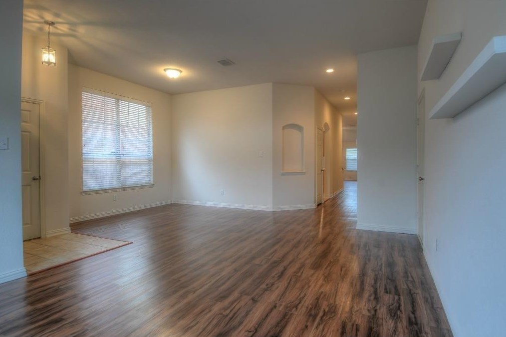 3216 Chesington Dr, Fort Worth, TX 76137-6647