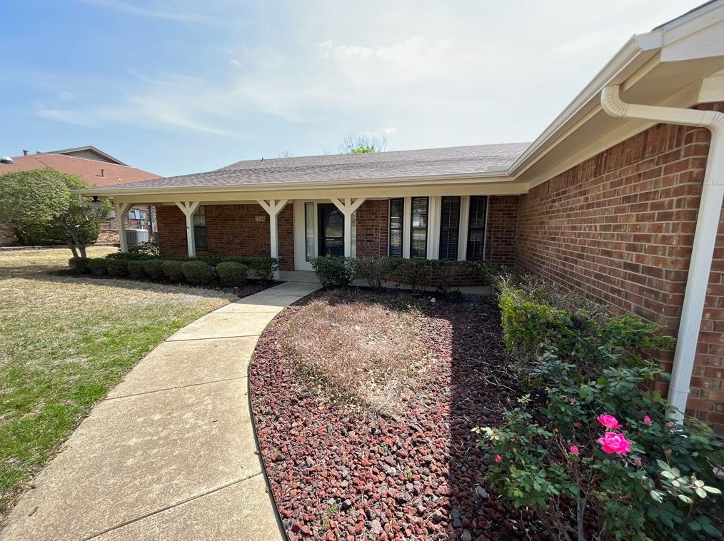 7104 Greenhill Trl, Fort Worth, TX 76182