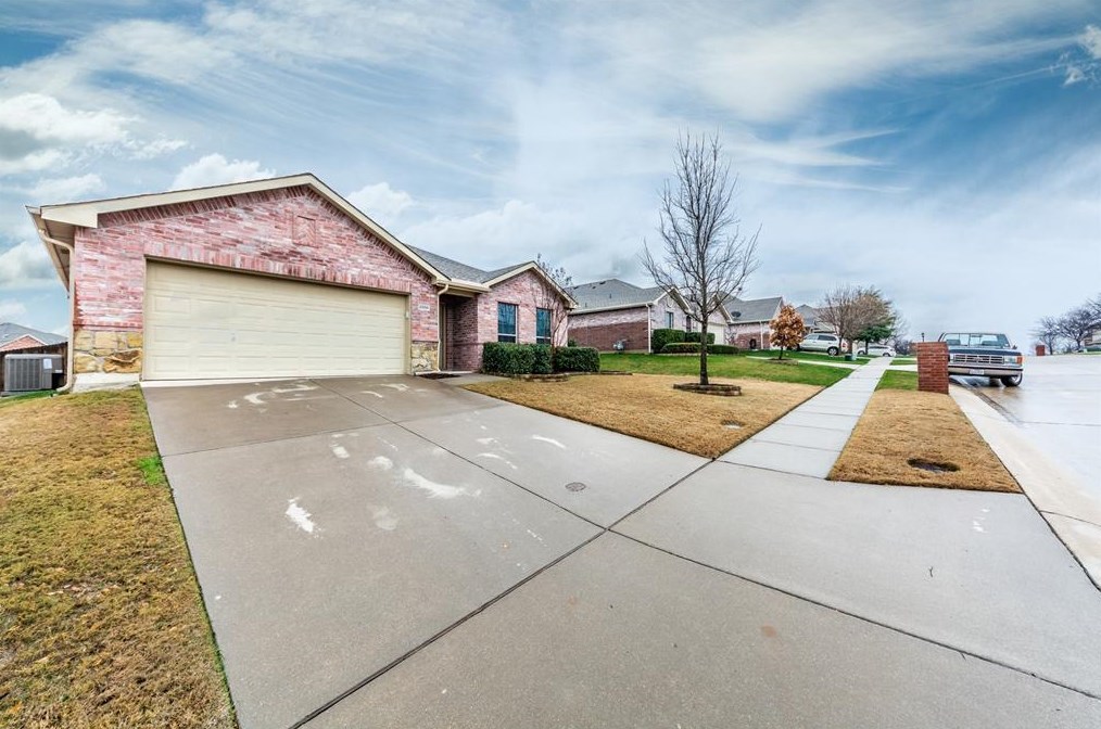 2806 Quarter Horse Ln, Celina, TX 75009