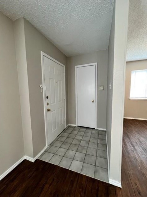 4425 Hulen Cir W, Fort Worth, TX 76133