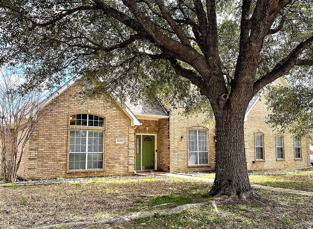 2230 S Park Ave, Denison, TX 75020