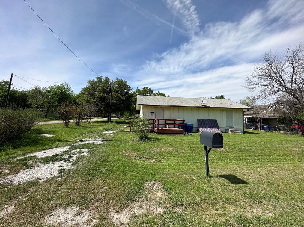 301 Ne 5th St, Pelham, TX 76648
