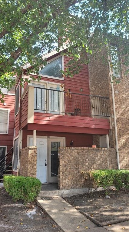 9805 Walnut St #109, Dallas, TX 75243