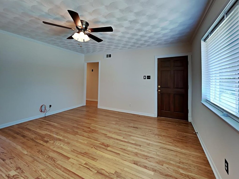 7251 Syracuse Dr, Dallas TX  75214-1738 exterior