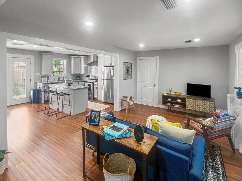 2107 Chippendale Dr, Mckinney, TX 75071-2851