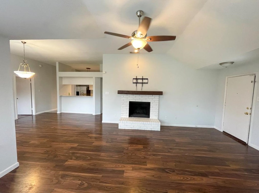 204 Nixon St, Coppell TX  75019-4807 exterior