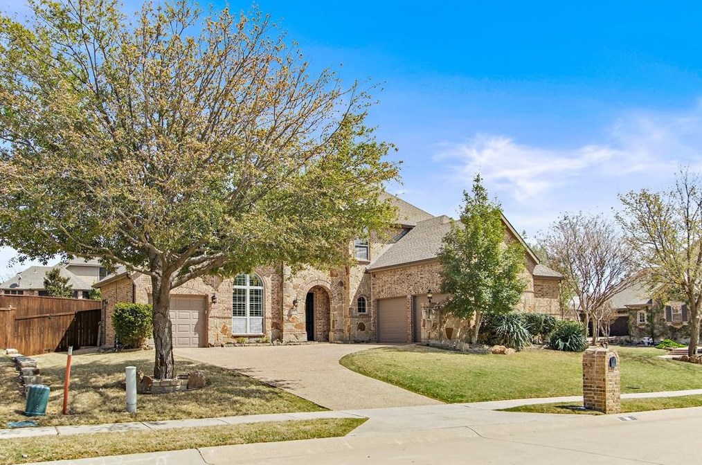911 Hawthorn Dr, Prosper, TX 75078
