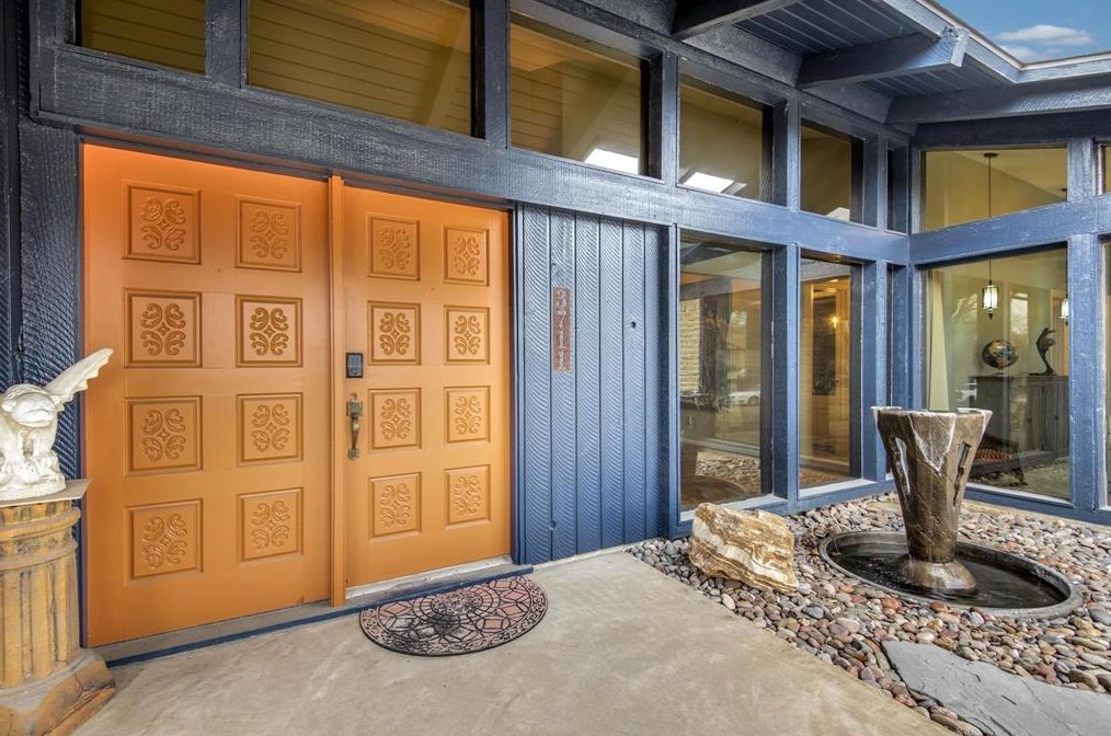 3711 Blue Trace Ln, Dallas, TX 75244