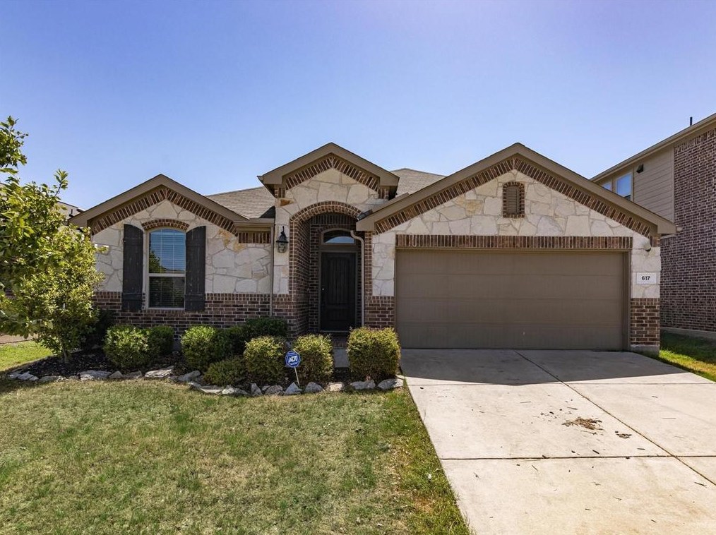 617 Cheyenne Dr, Aubrey, TX 76227
