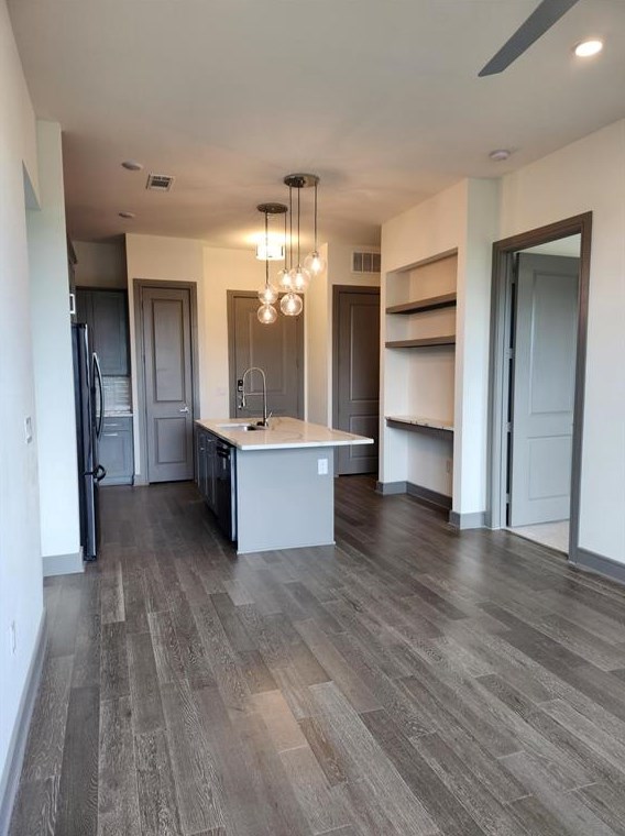 2700 Old Denton Rd #1028, Carrollton, TX 75007