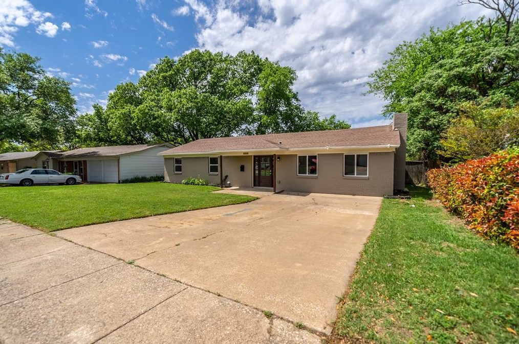 13309 Red Fern Ln, Dallas, TX 75240