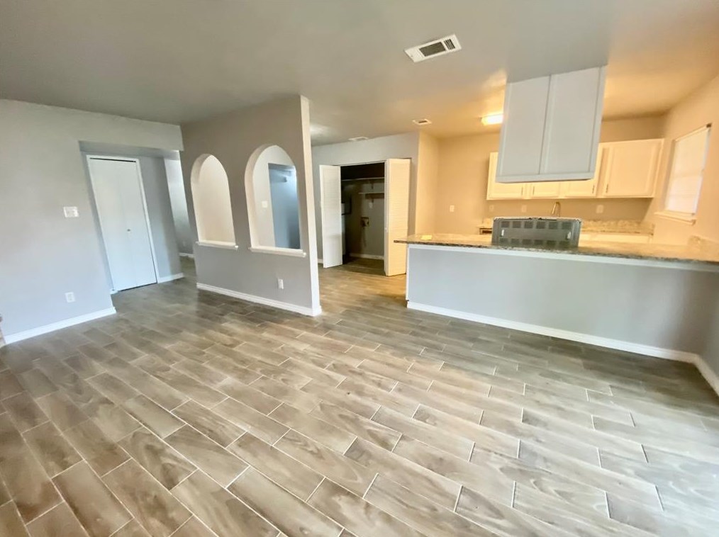9503 Cutleaf Ct, Dallas, TX 75249