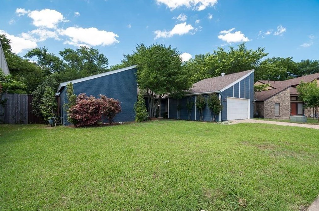 3333 Creekbend Dr, Garland, TX 75044