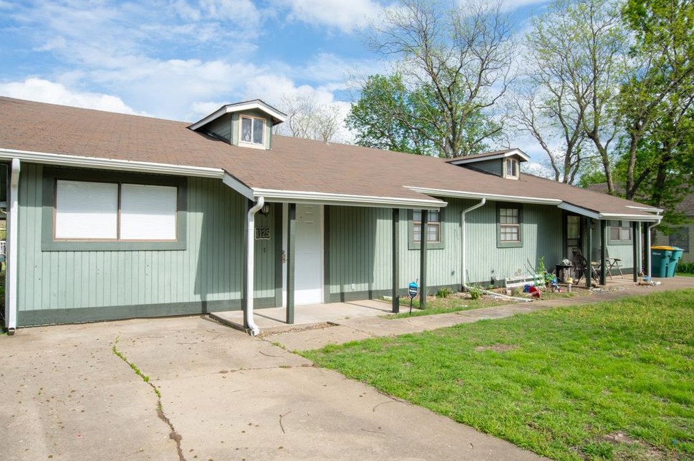 1125 N Harrison Ave, Sherman, TX 75090