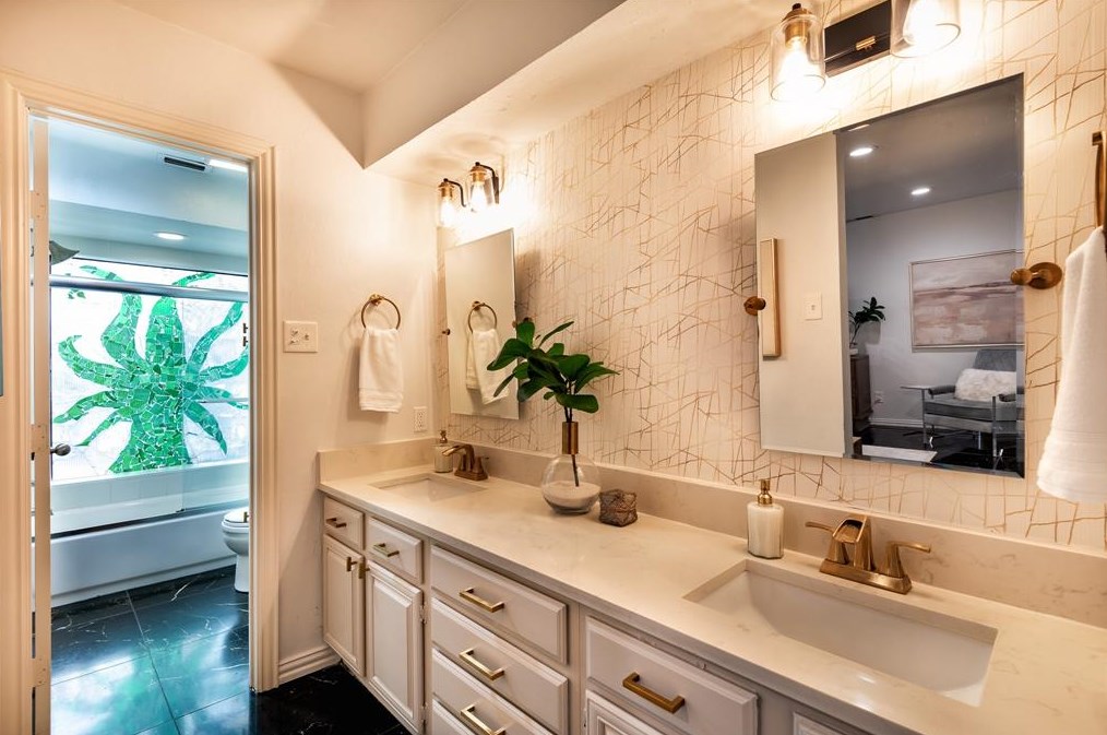 12219 Wightman Pl, Dallas TX 75243-4544 exterior