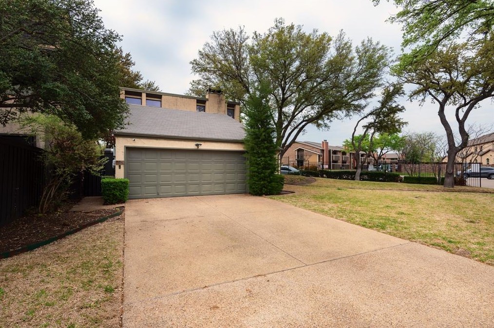 12219 Wightman Pl, Dallas TX 75243-4544 exterior