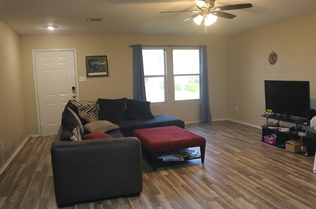 4816 Cedar Crest Dr, Mckinney TX  75070-7757 exterior