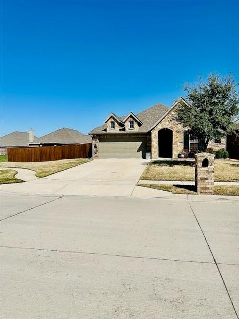 11905 Longstone Dr, Burleson, TX 76028
