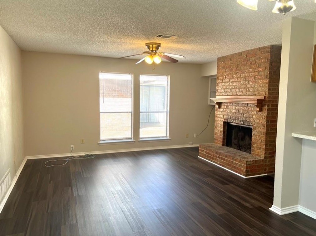 135 Wildwood Dr, Duncanville, TX 75137