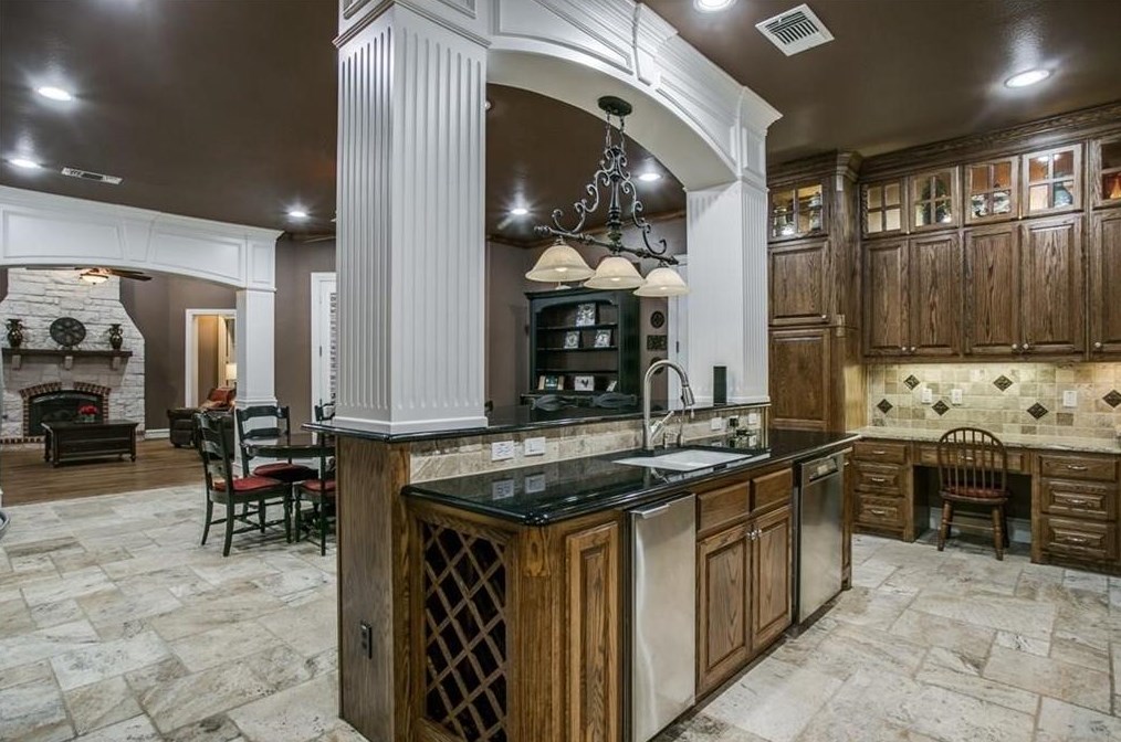 8100 Rosemont Dr, Plano TX  75025-2569 exterior
