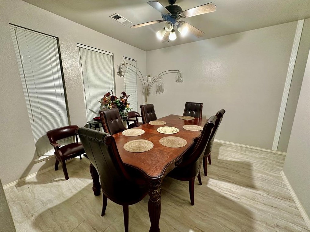 211 Nutmeg Ln, Euless, TX 76039