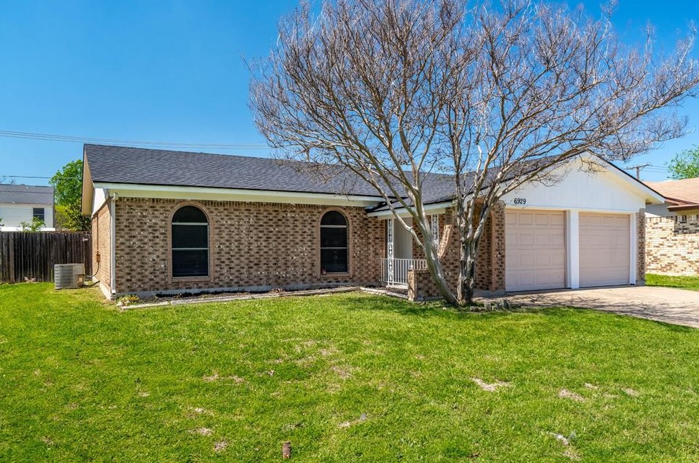 6929 Mccoy Dr, Fort Worth, TX 76148
