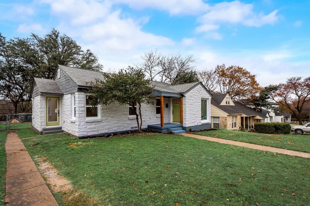 1411 Arborvitae Ave, Dallas, TX 75224
