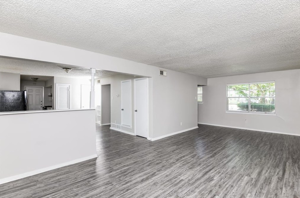 640 Rutgers Dr, Lancaster, TX 75134