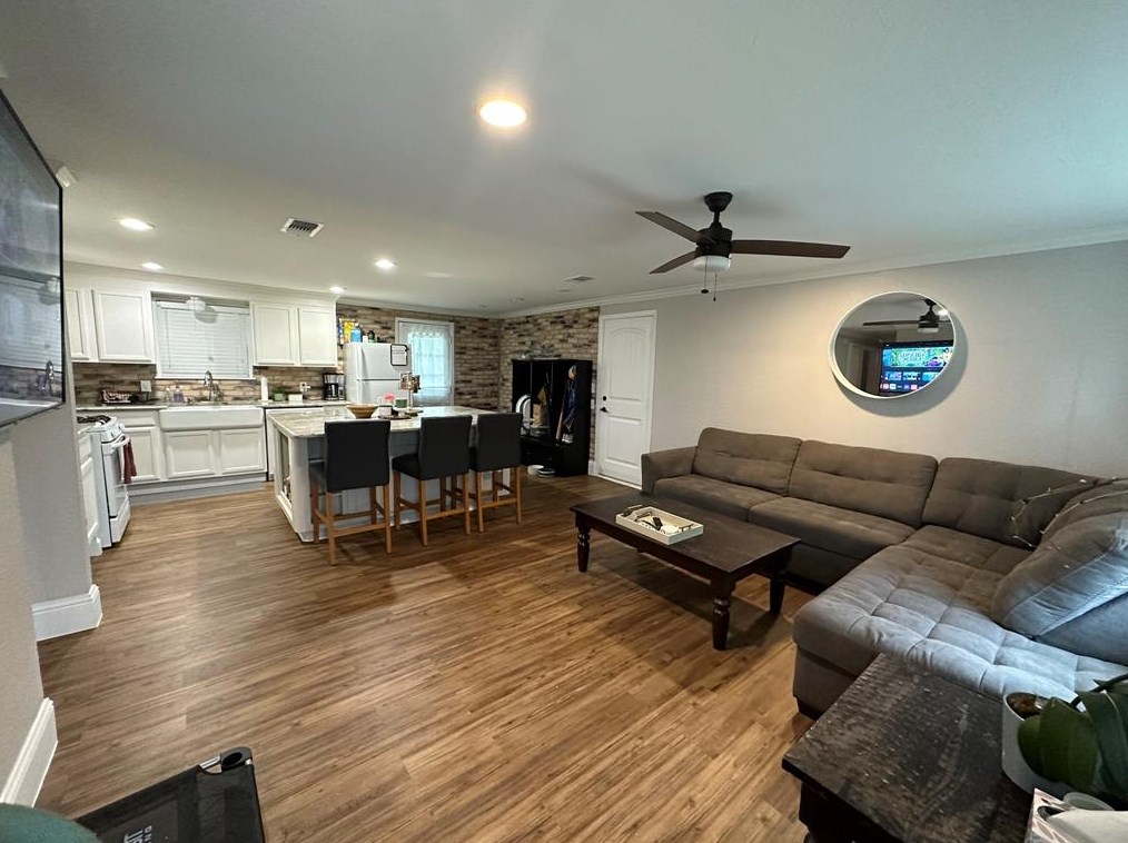 150 College St S, Keller, TX 76248
