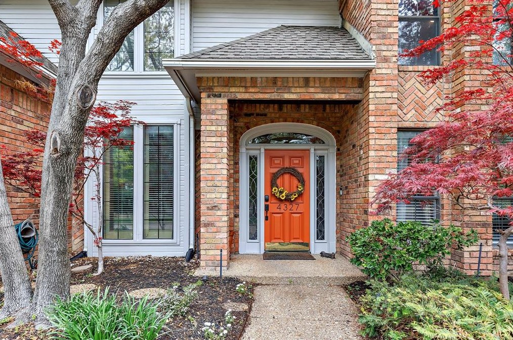 4327 Quail Hollow Rd, Dallas, TX 75287-5130
