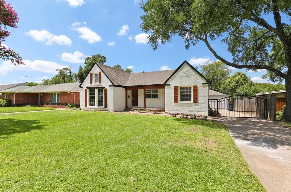 1717 Crowberry Dr, Dallas, TX 75228