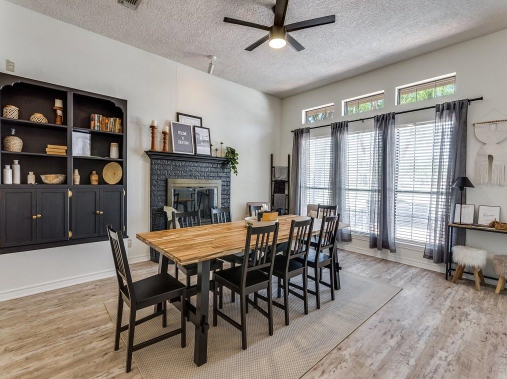 2900 Christopher Dr, Denton, TX 76209
