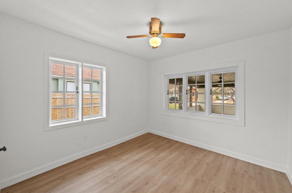 2225 Fairmount Ave, Fort Worth TX  76110-1326 exterior