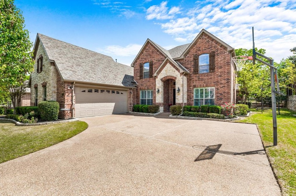903 Canvasback Ct, Euless, TX 76039
