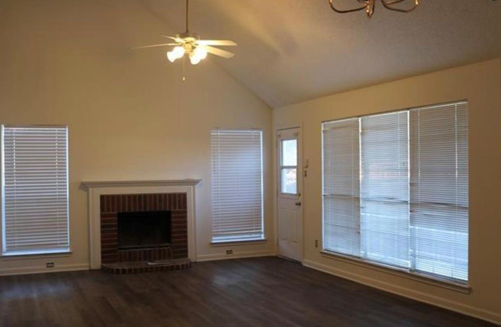909 Winterstone Dr, Lewisville, TX 75067