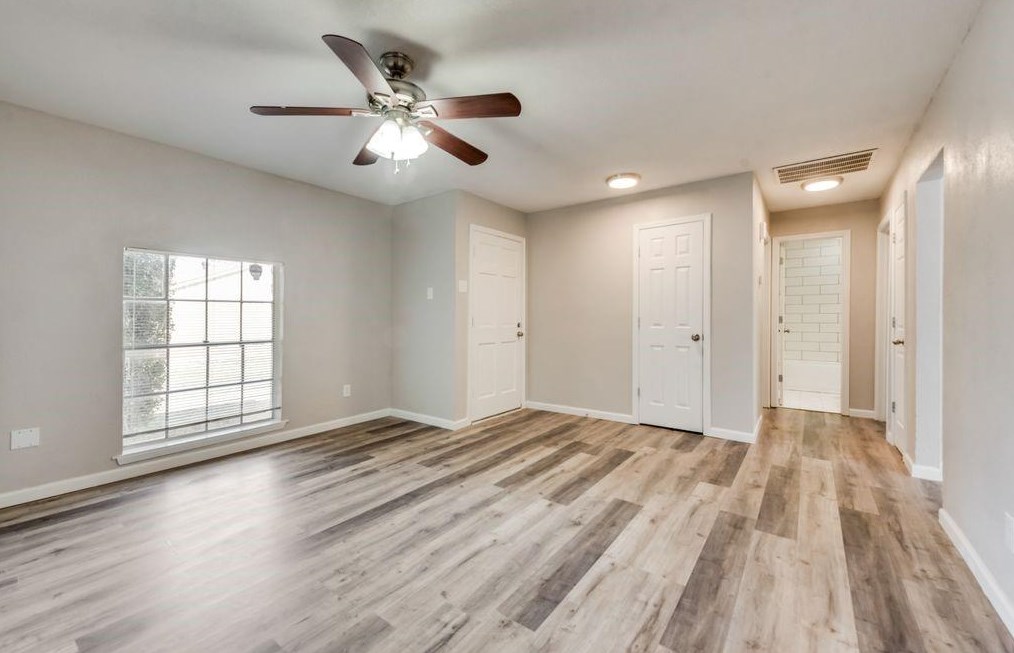 80 E Mountain Creek, Grand Prairie, TX 75052