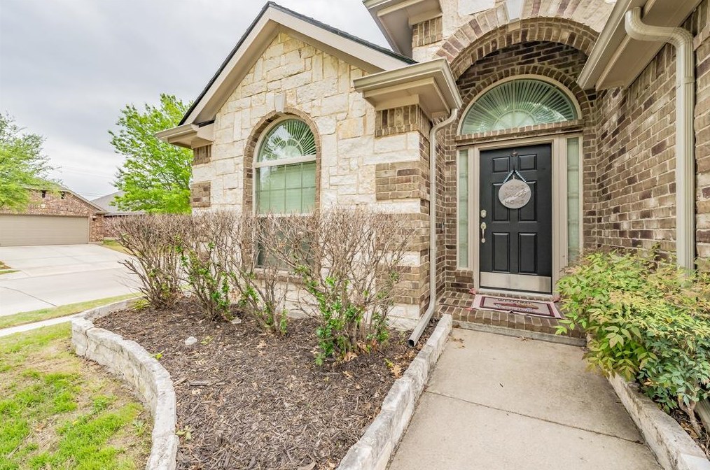 4648 Golden Yarrow Dr, Keller, TX 76244