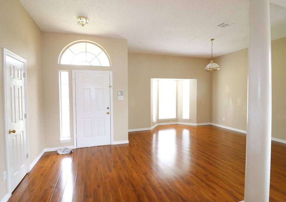 2222 Edinburgh Way, Garland, TX 75040