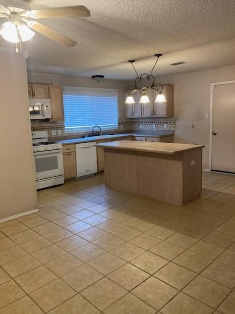 223 Aspenwood Trl, Forney TX  75126-6871 exterior