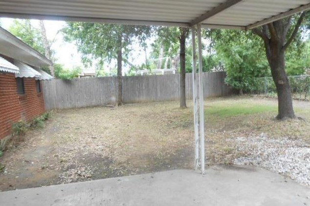 1608 Mims St, Fort Worth, TX 76112