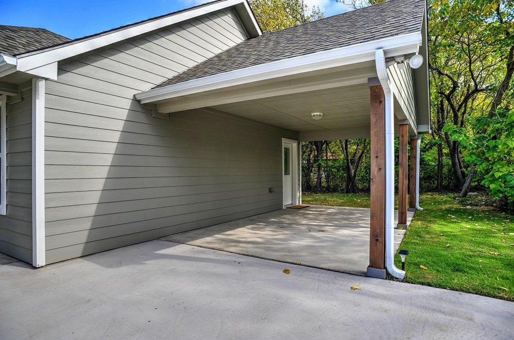 219 N Willow St, Sherman, TX 75090