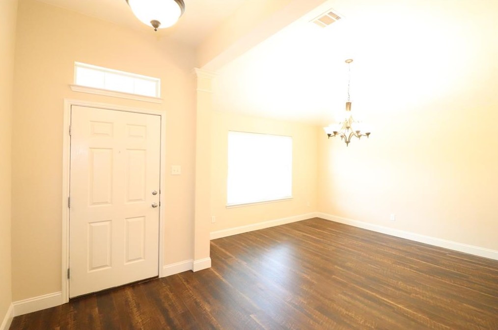 8213 Summer Stream Dr, Fort Worth, TX 76134