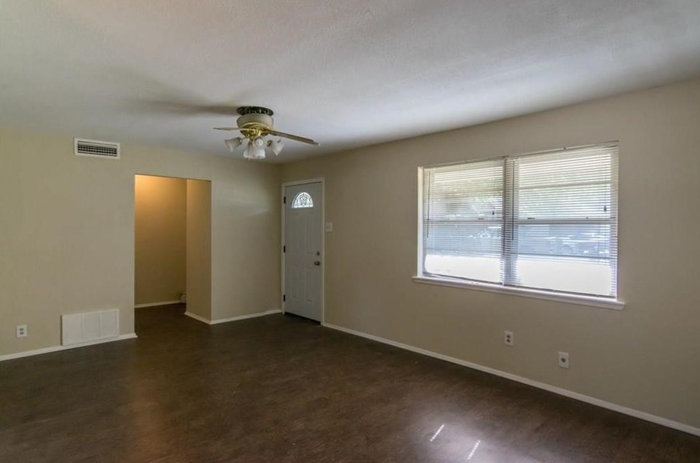 4226 Modlin St, Mesquite, TX 75150