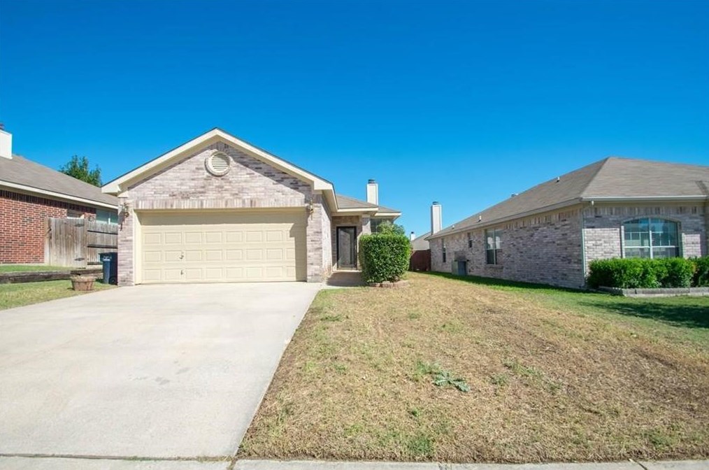 6316 Downeast Dr, Fort Worth, TX 76179