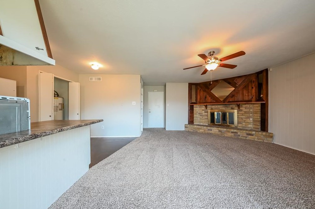 10010 Ironwood Ln, Dallas TX  75249-1536 exterior