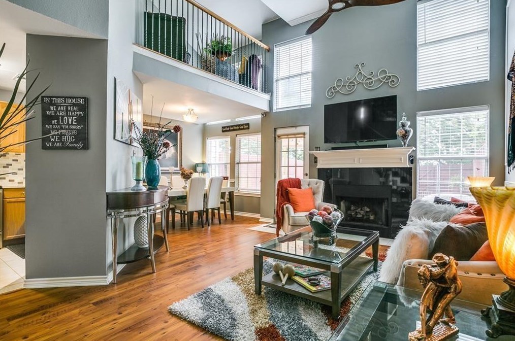 12808 Seaside Dr, Euless, TX 76040