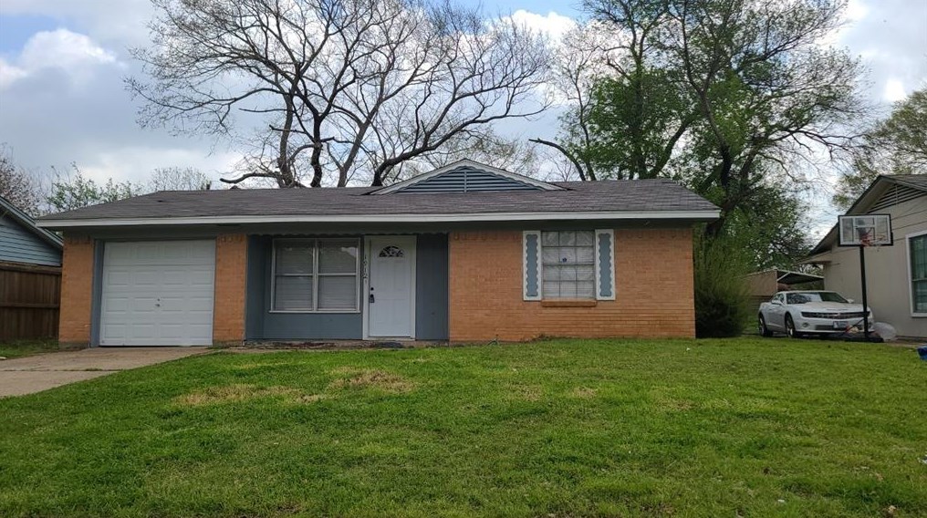 1912 Pyramid Dr, Mesquite TX  75149-6423 exterior